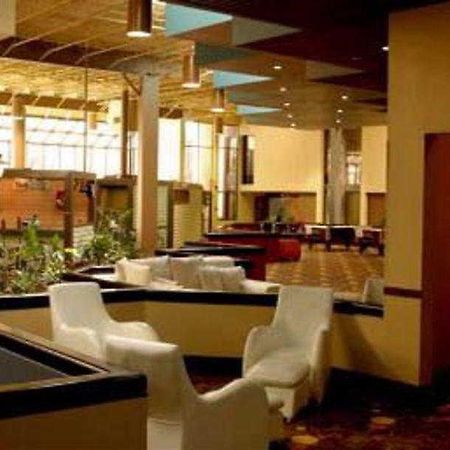 Ramada Columbia/Fort Jackson Area 레스토랑 사진