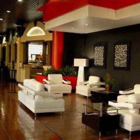 Ramada Columbia/Fort Jackson Area 내부 사진